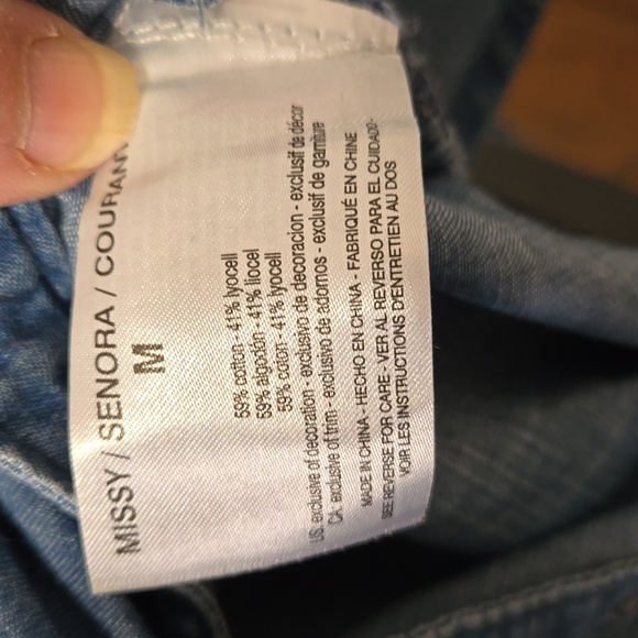 Vintage America V-neck Button-down Embroidered Shirt - Picture 7 of 7